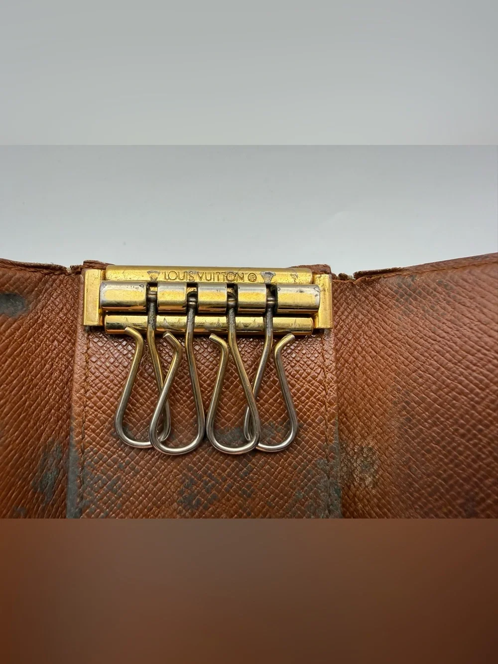 Louis Vuitton Monogram 4-Ring Key Holder - VINTAGE